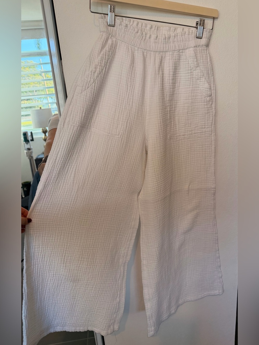 Aerie White Gauze Elastic Waist Lounge Pants